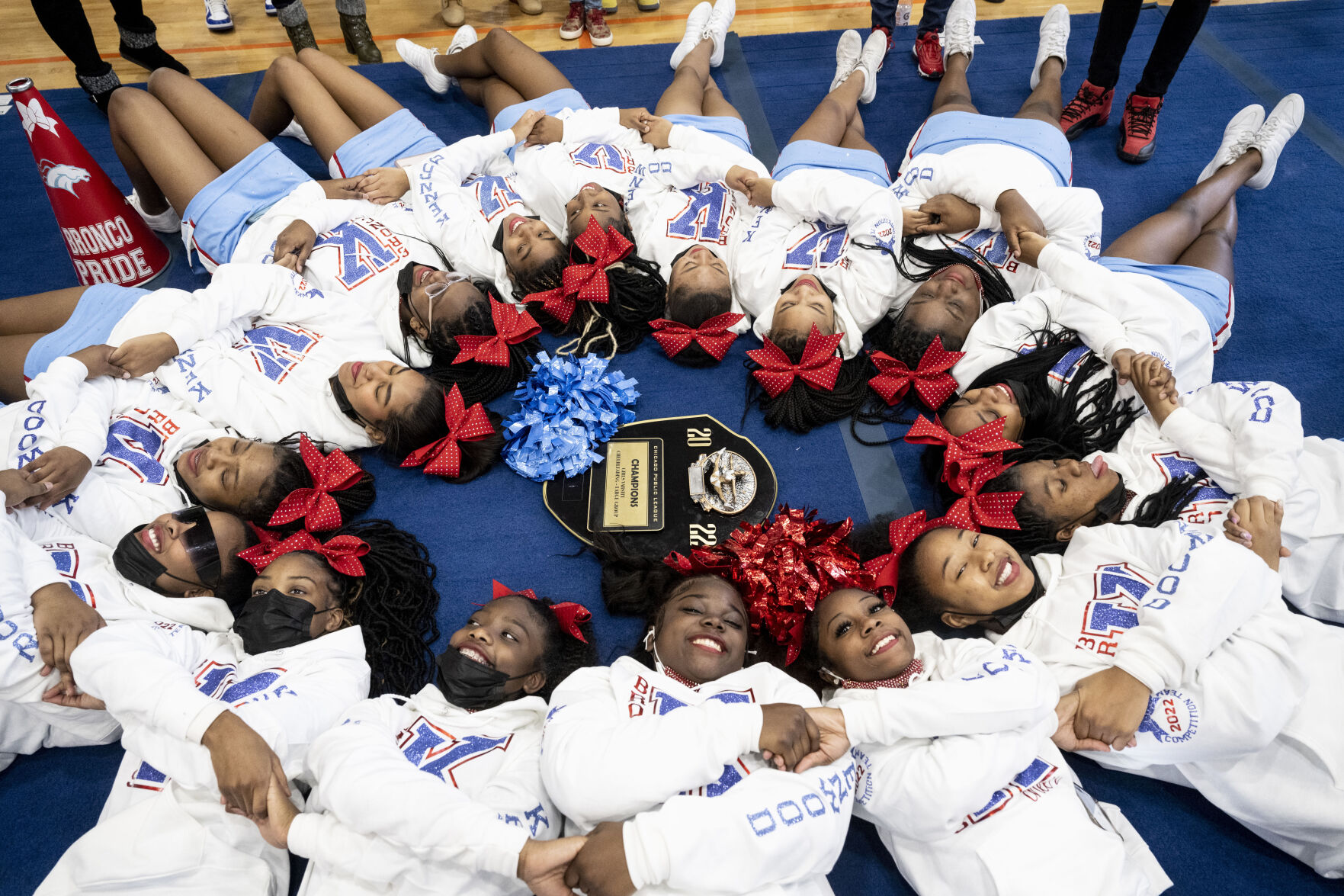 Cheerleading plaque